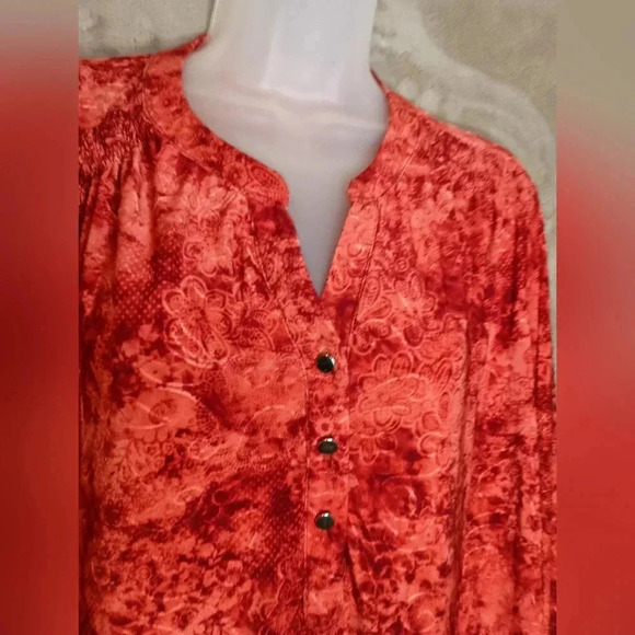 Christmas Long Sleeve Red floral velvet NOTATIONS soft blouse (#924) - Picture 3 of 8